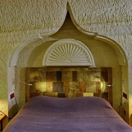 Hotel Seki Cave