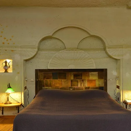 Seki Cave Hotel 3*